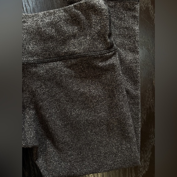 Lululemon Women’s Wunder Under Herringbone Patterns Crop Leggings Size 4 - Picture 3 of 8